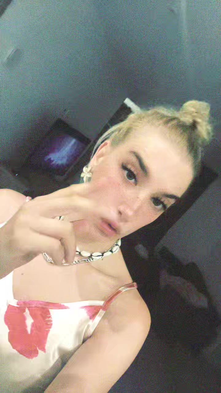 @Élęa.👄🦋
