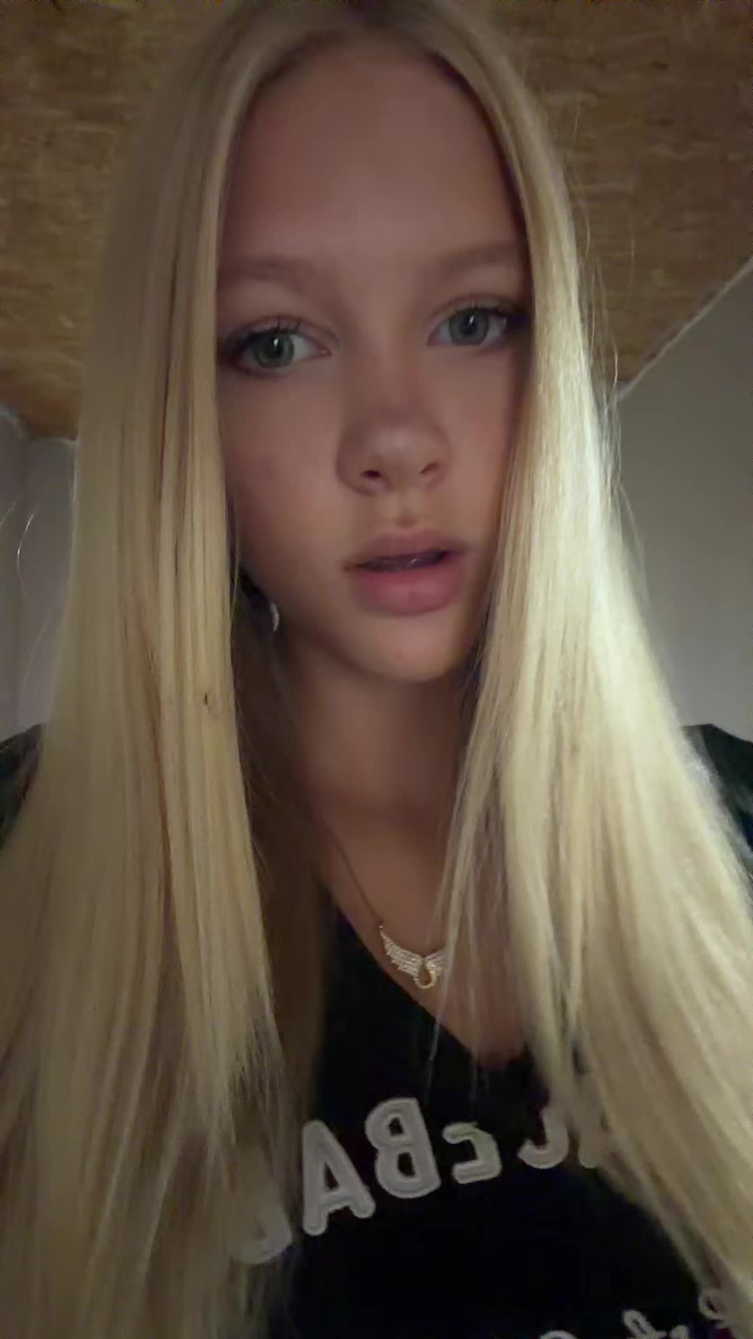 @alisaka