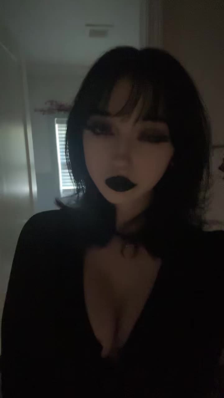 @zilla🦇🍁