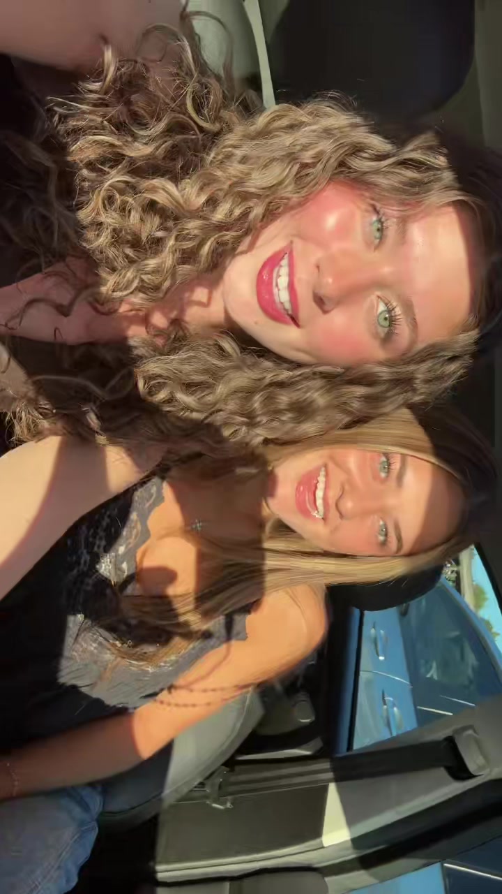 @ellieplumm