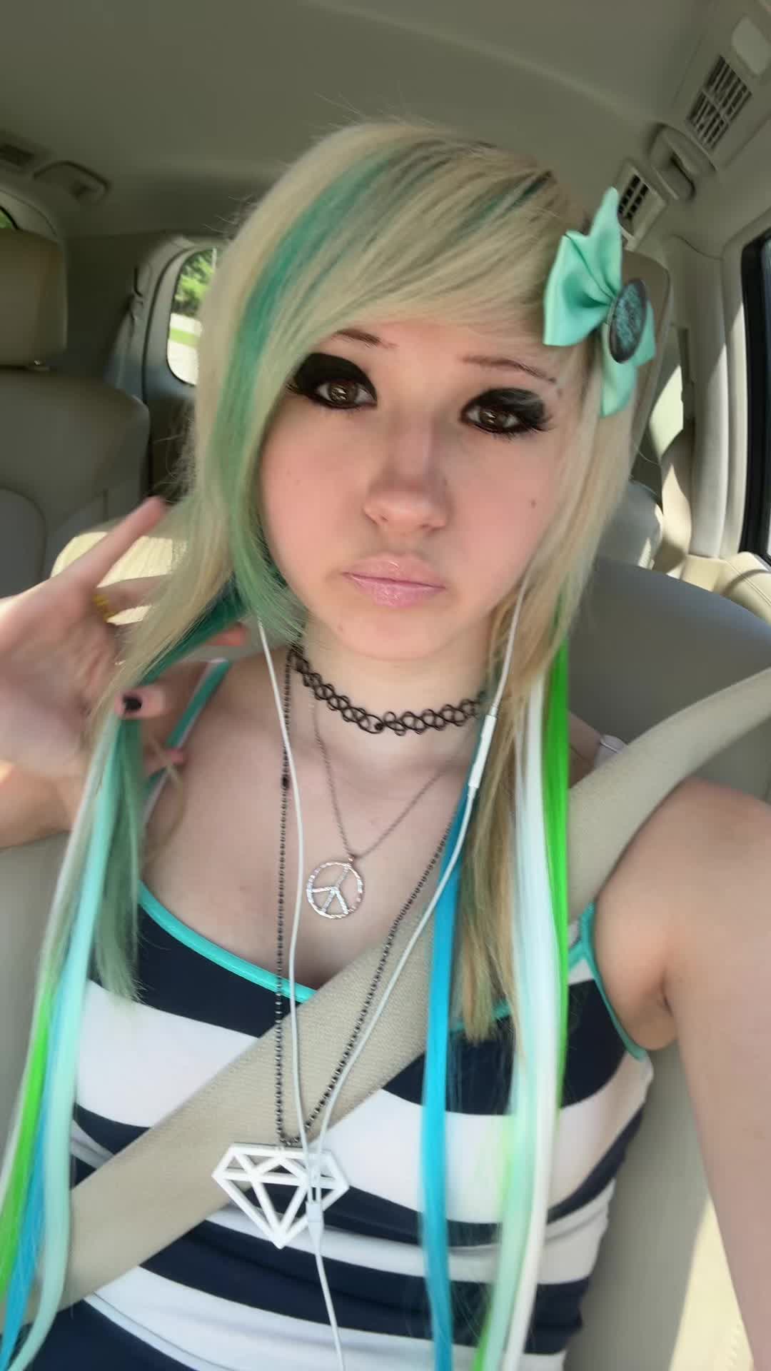 @🧁🍭Ellamayo💎☮️