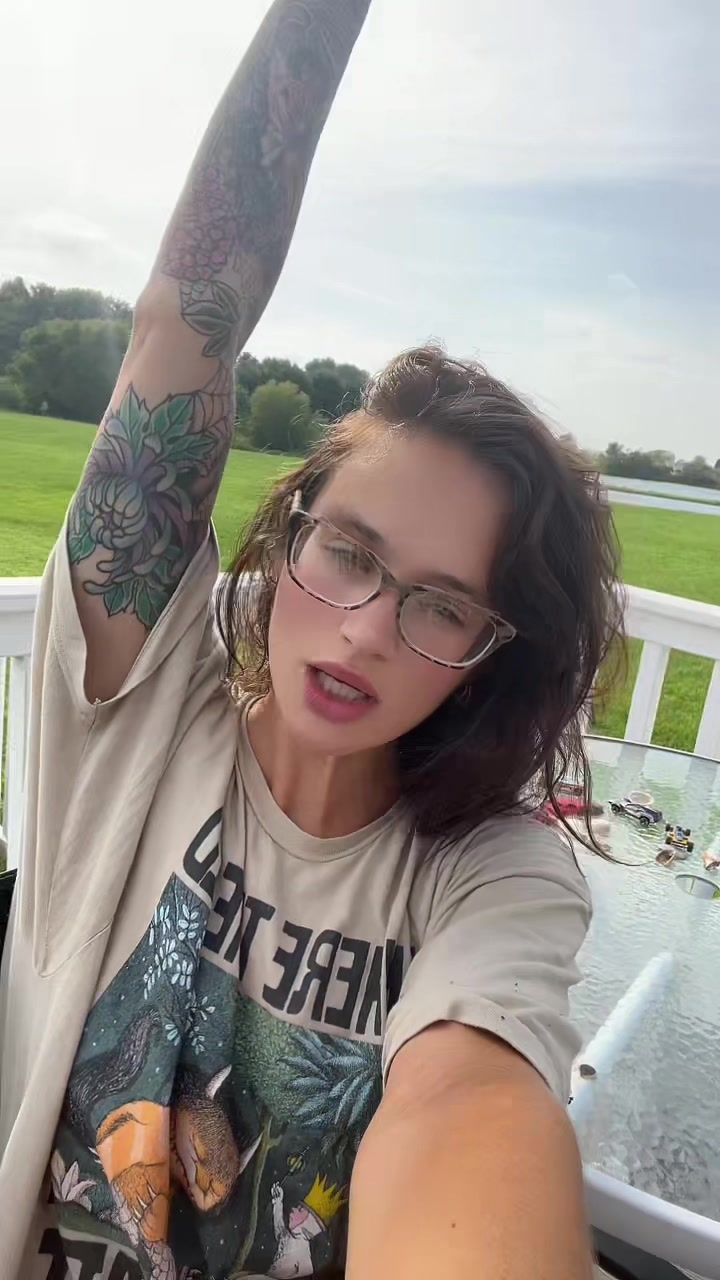 @katgothbrat