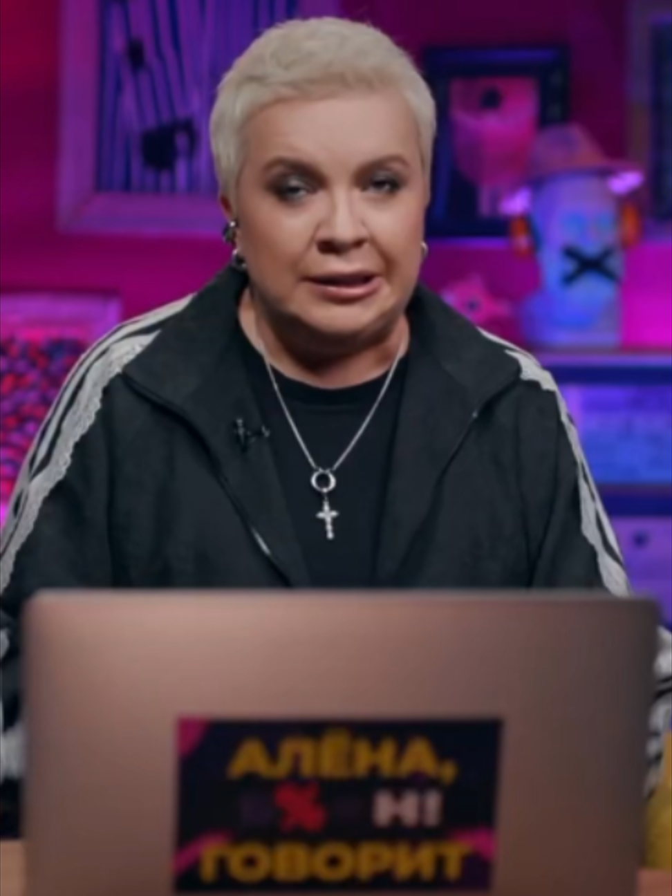 @Rus Showbiz