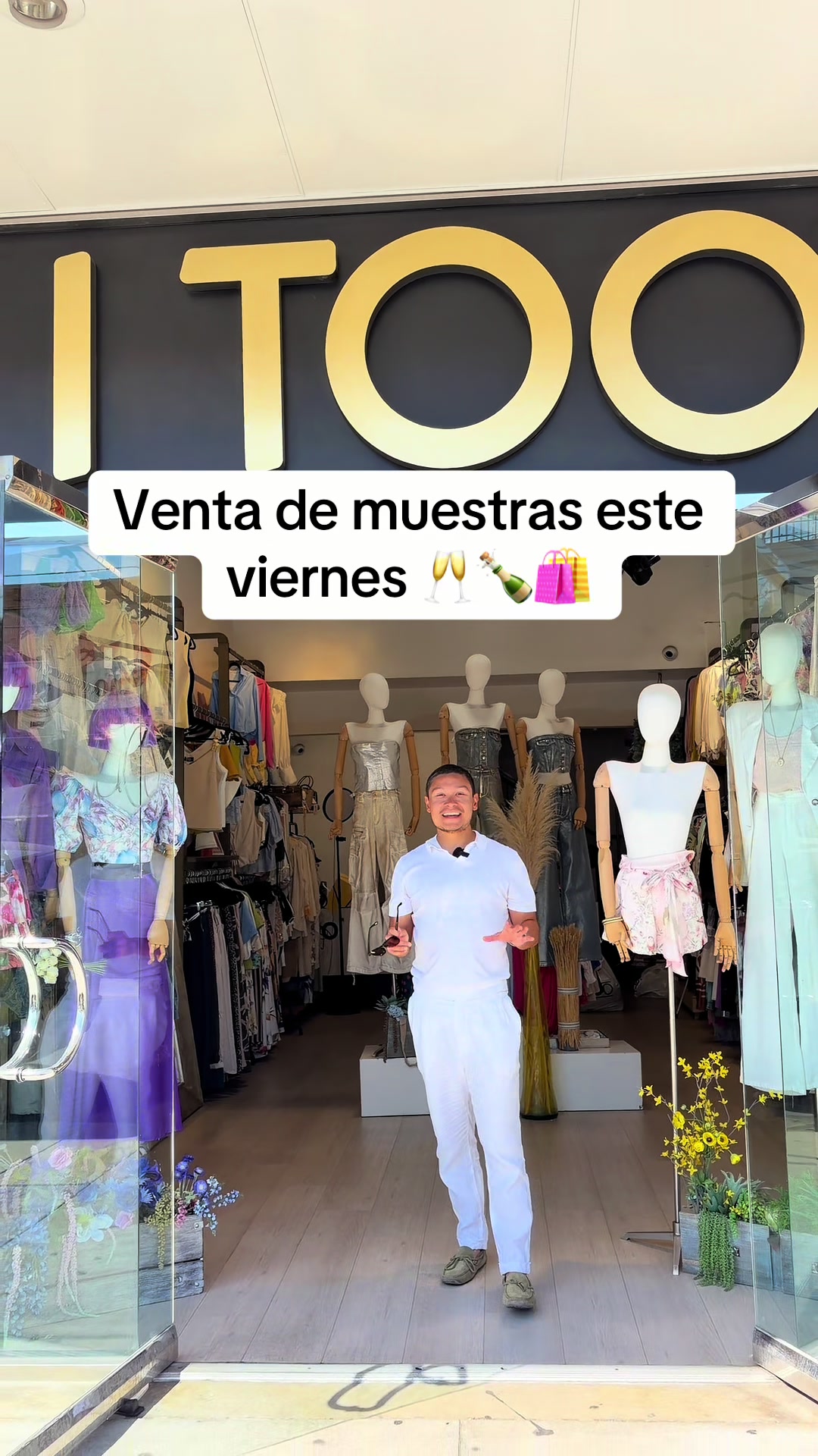 @itoofashion