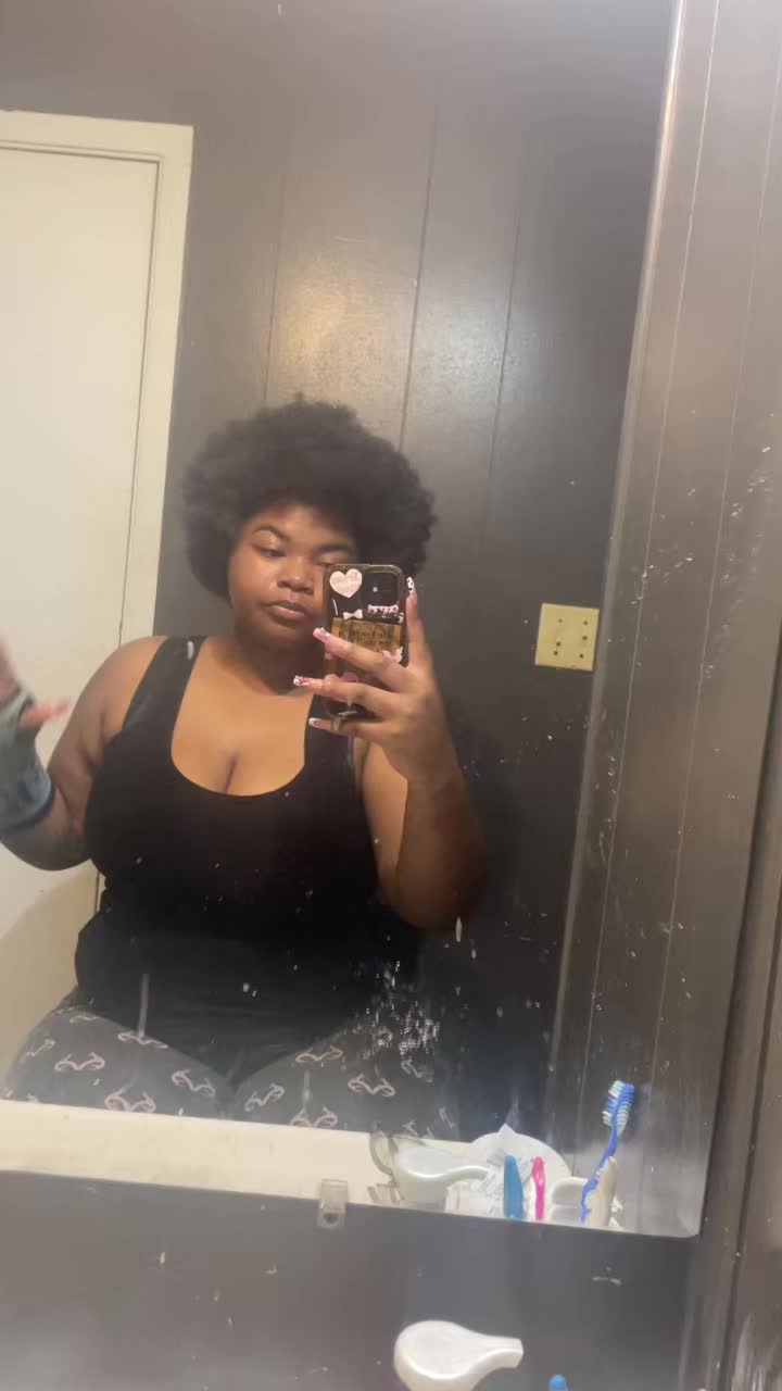 @Damyahja