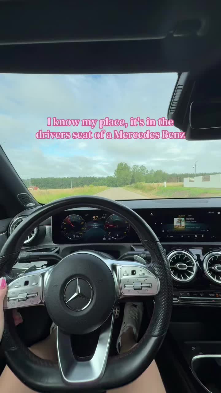 @𝒩𝒾𝓀ℴ𝓁𝒶✨