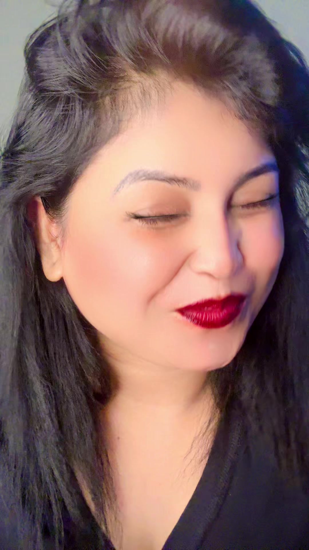 @Sharmin Shila cream apađ