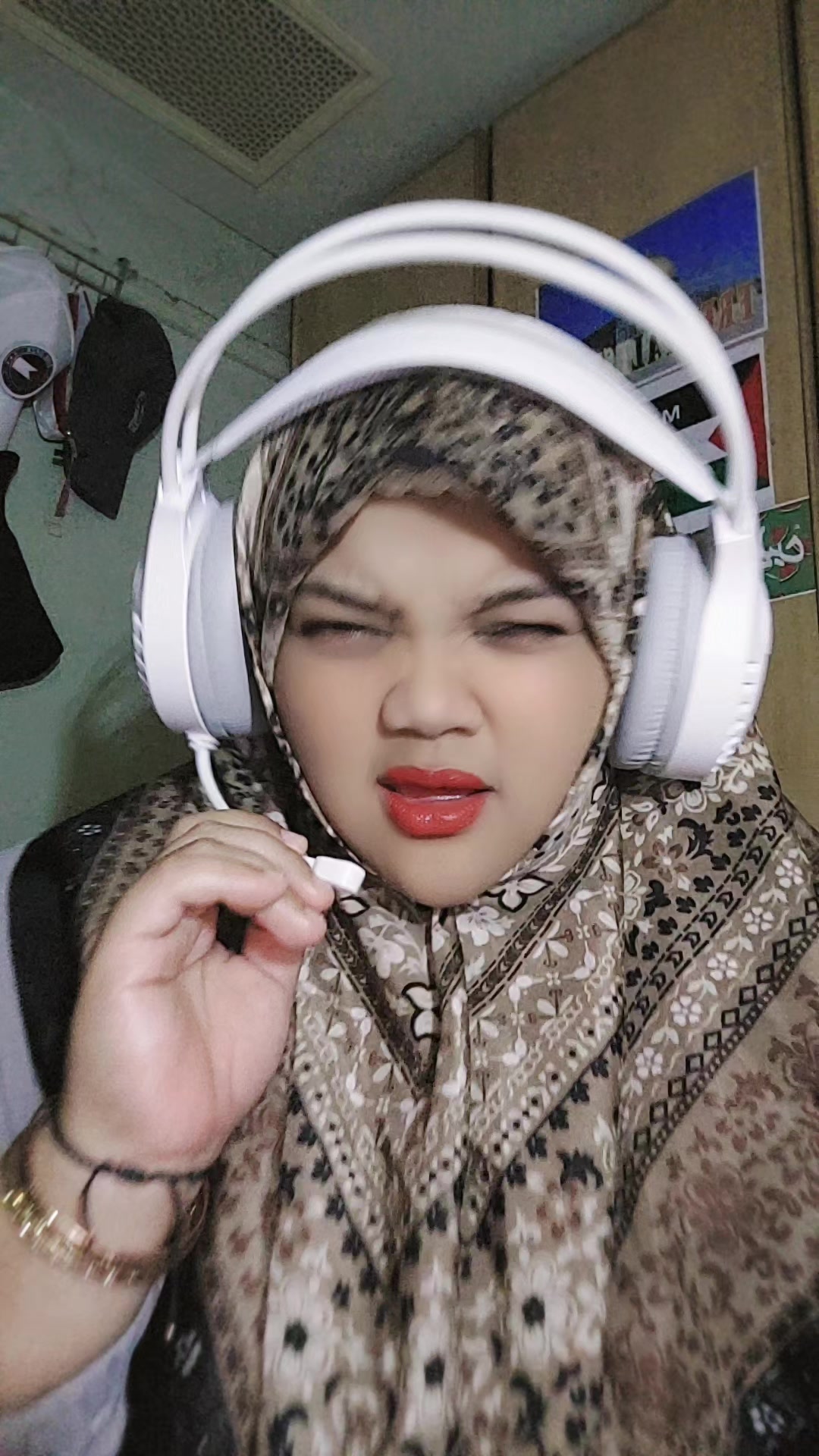 @๐ฎ๐ฉ๐ฟ๐๐๐๐ใแดแดแดแดสส'๊ฑใ๐๐น๐ผ
