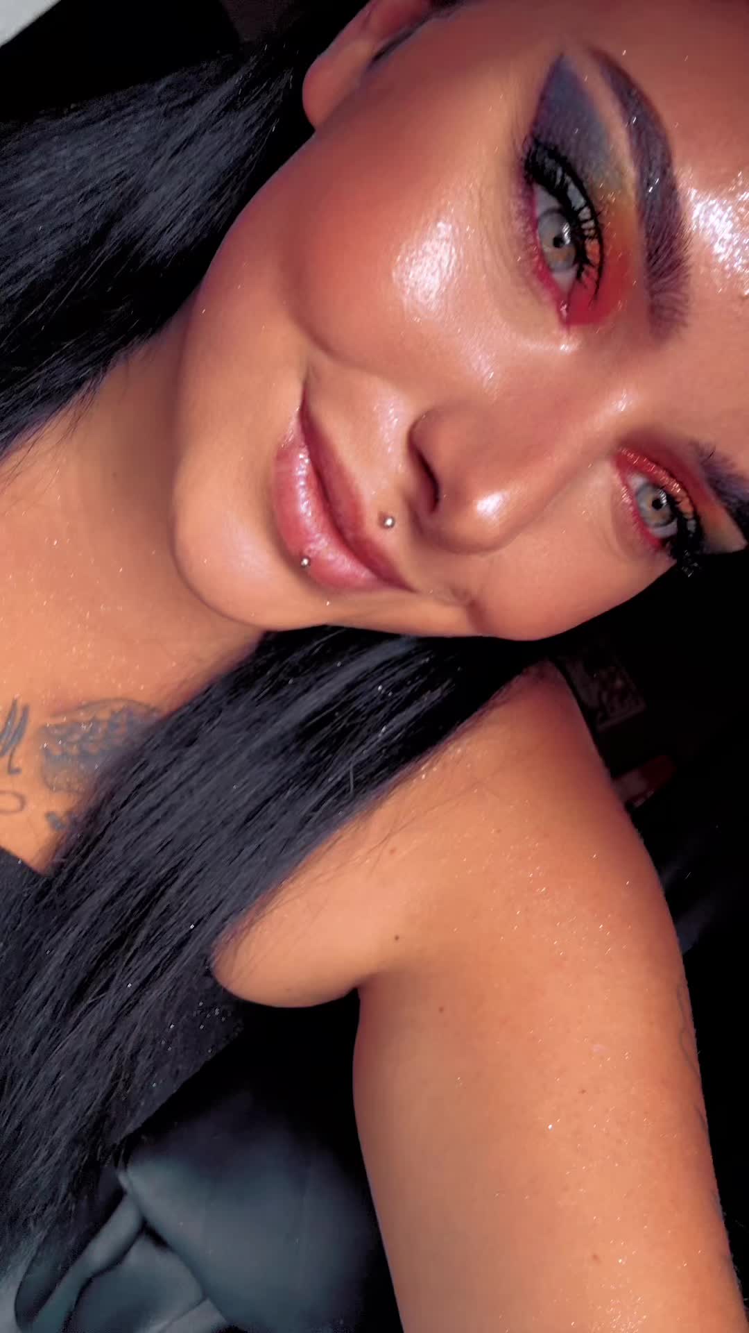 @Nana