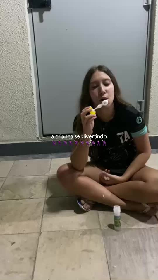 @oque a manu faz?
