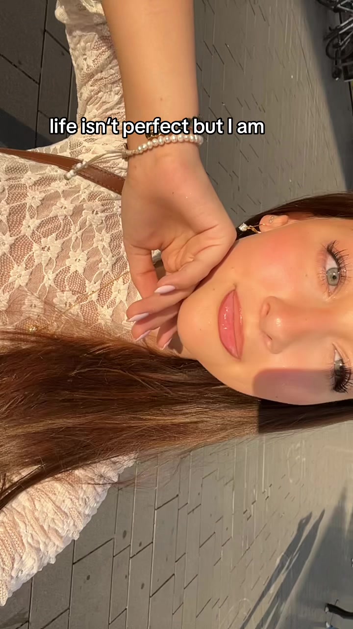 @jolie_zlr