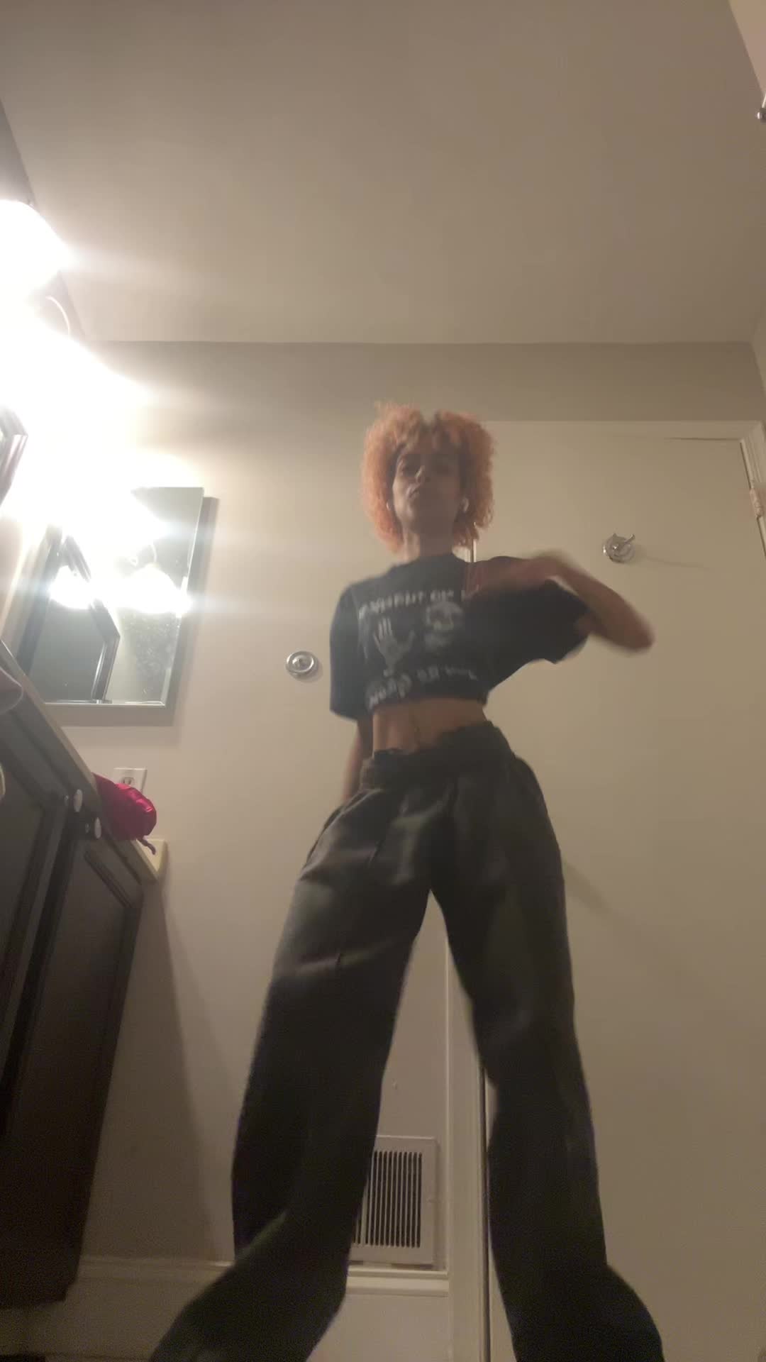@nosmilingnini