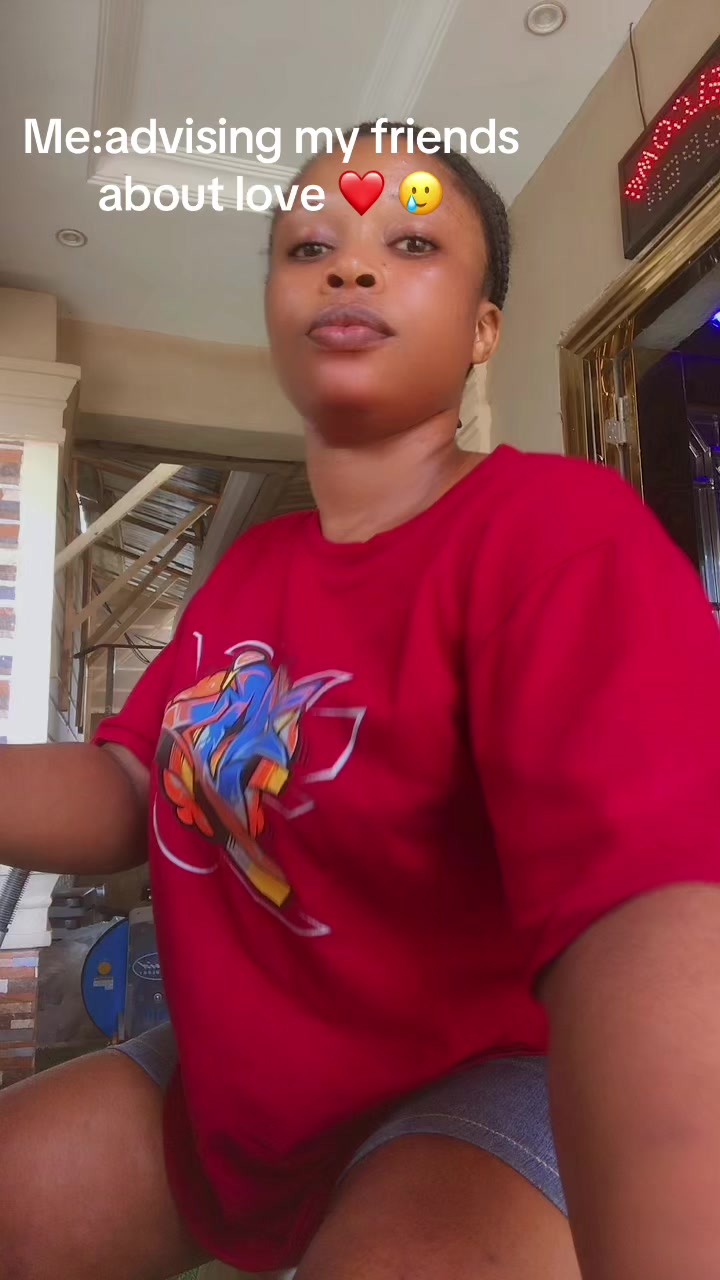 @Ellabi