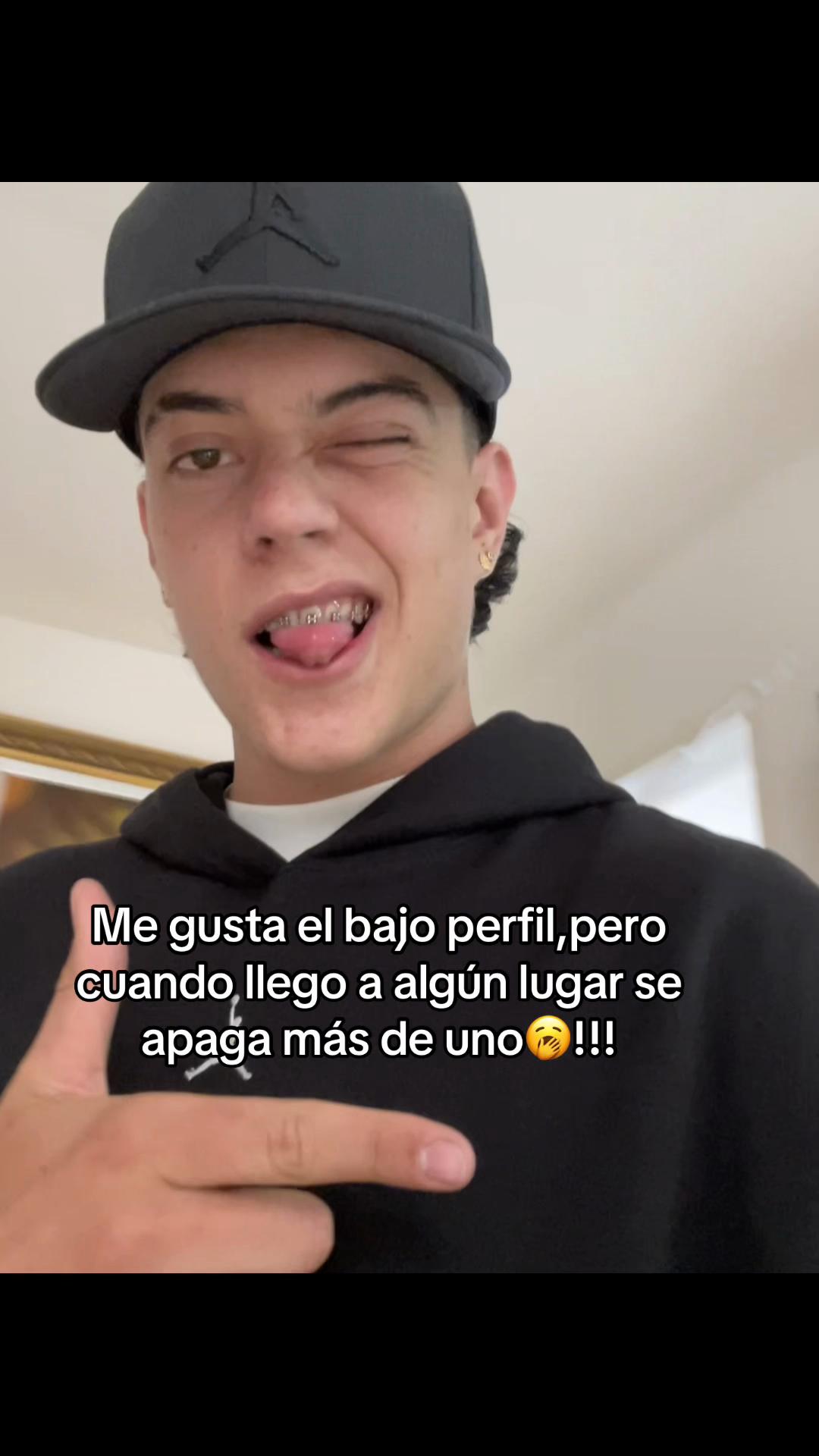 @Juan José