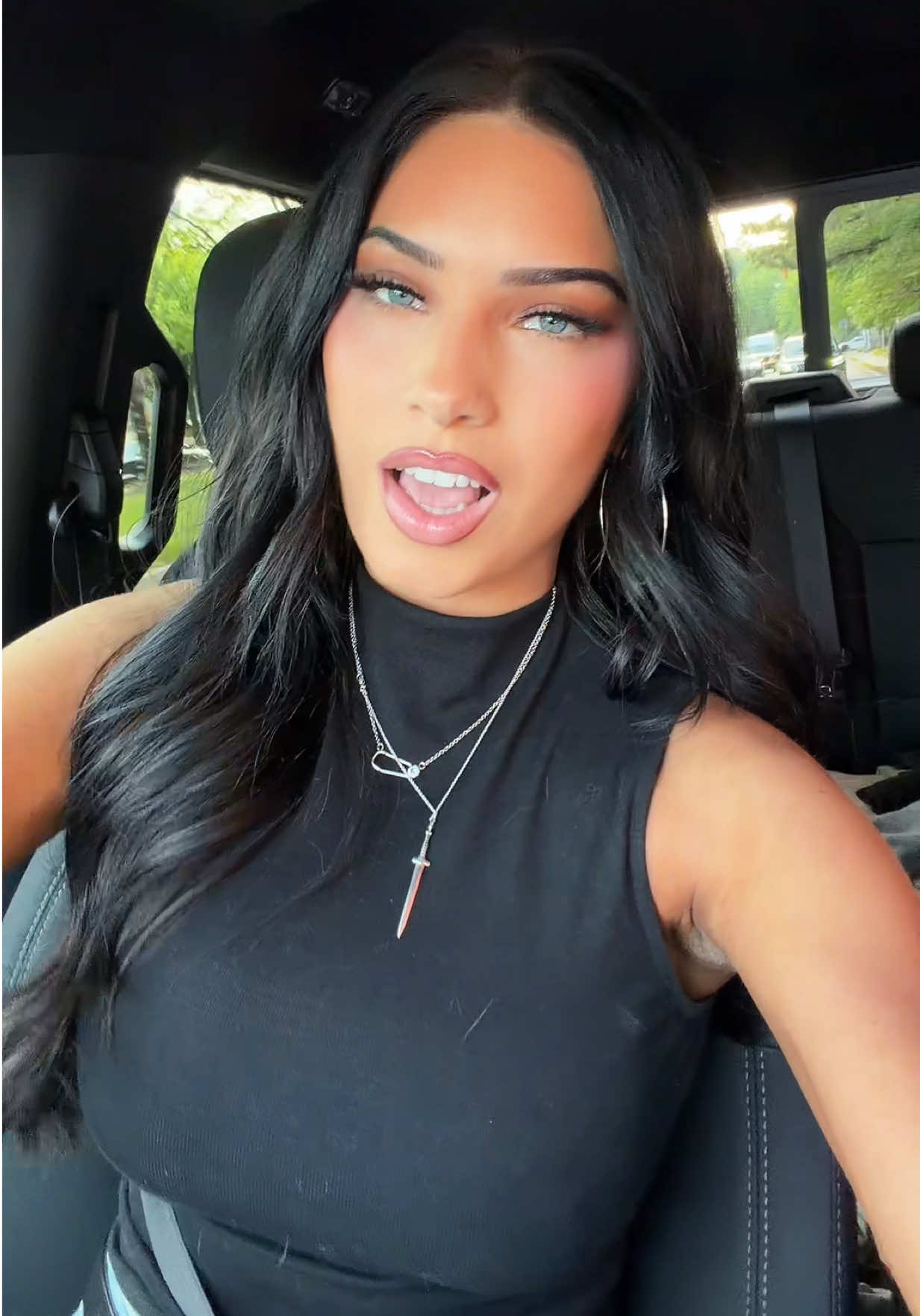 @Elle B