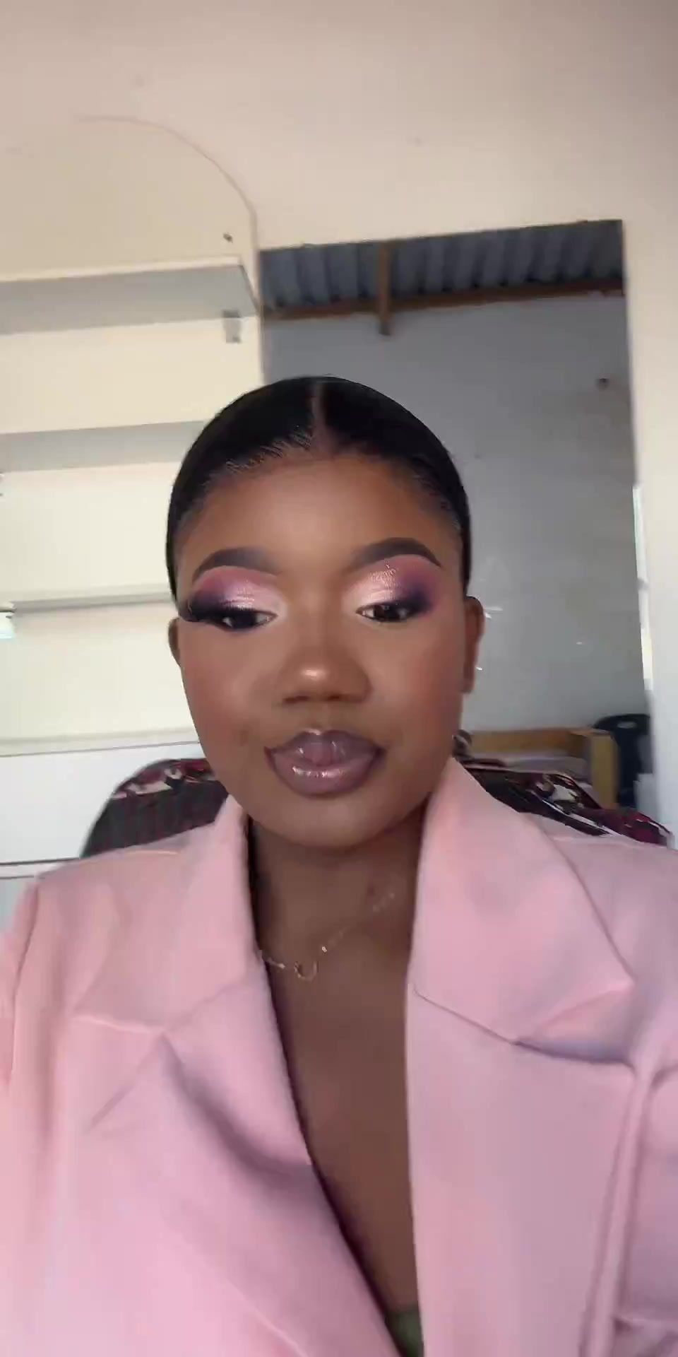 @lolasumbane1