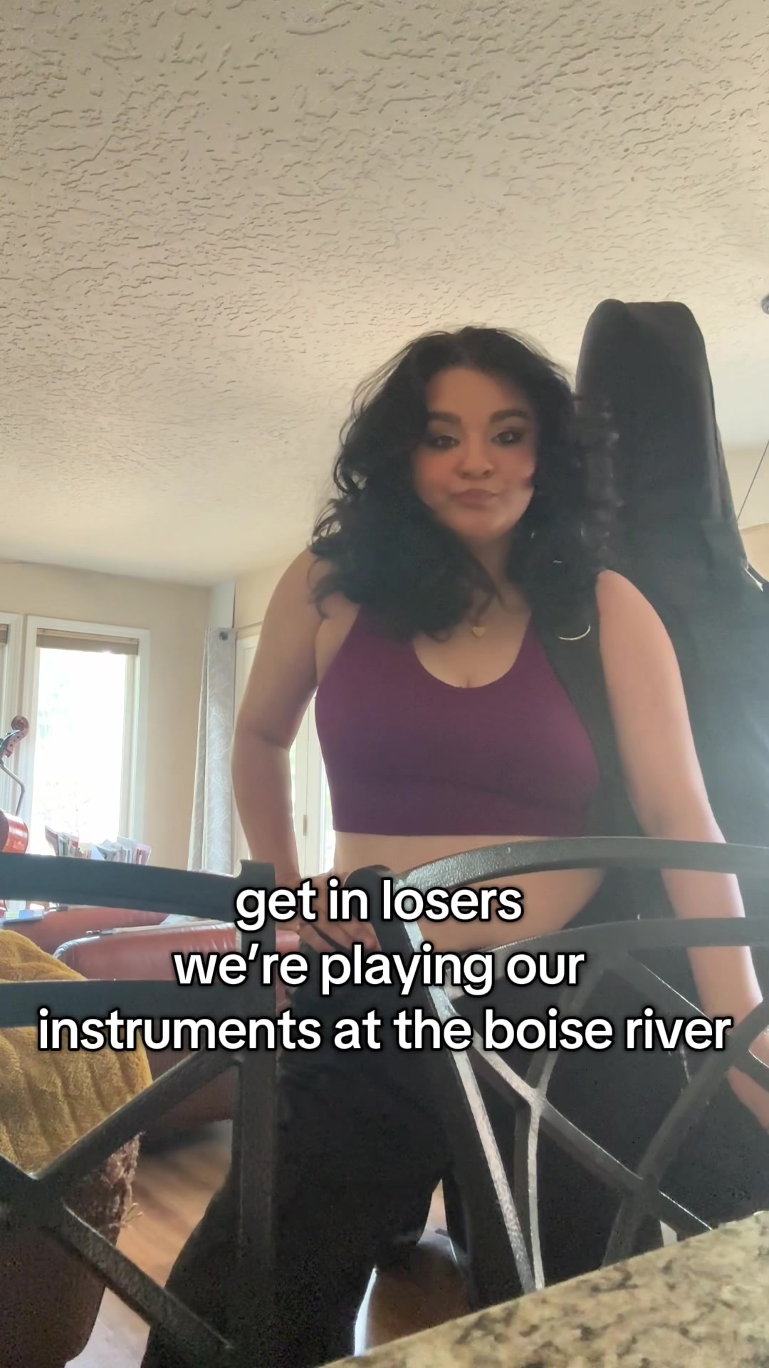@Ava