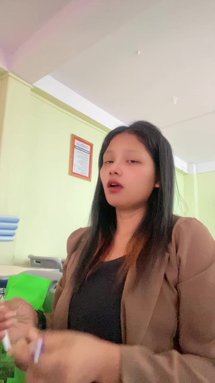 @max ko momi💔🥺