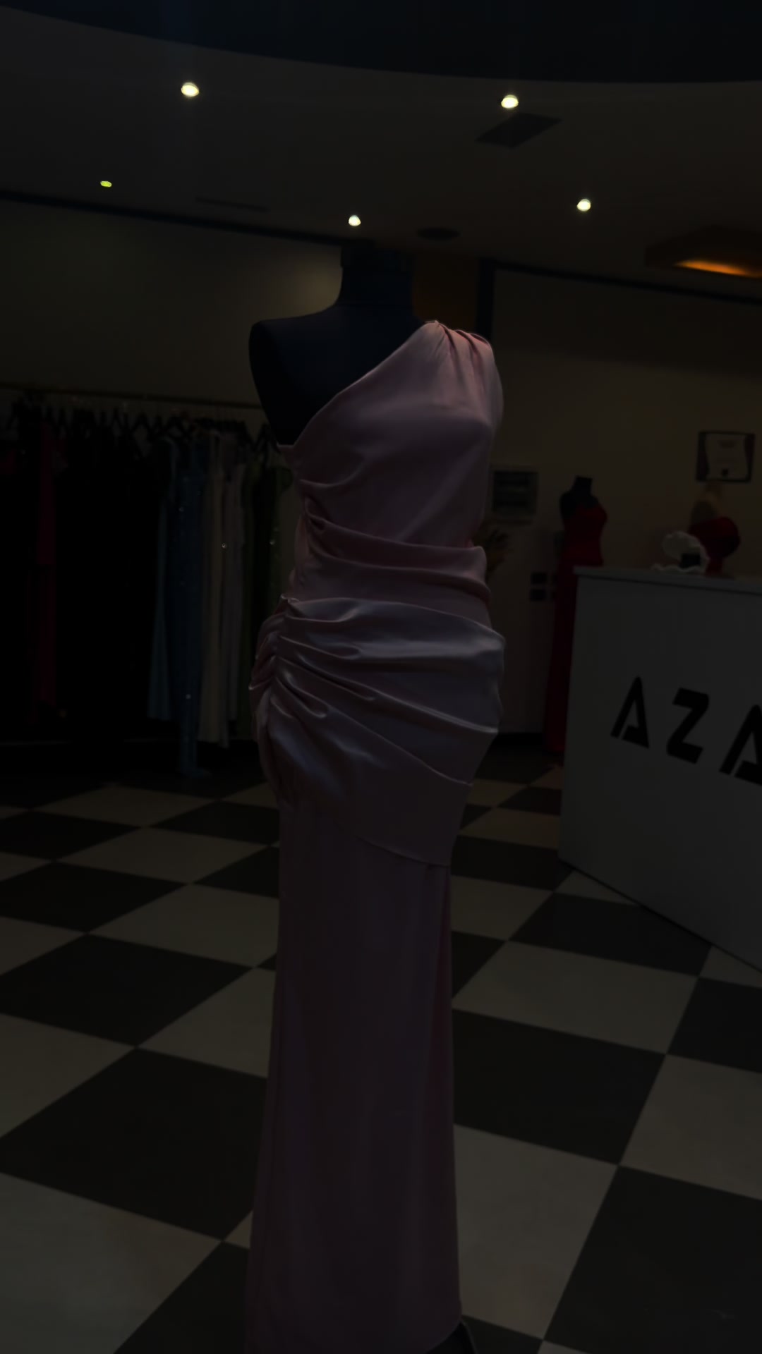 @Fustane me Qera Azal Store