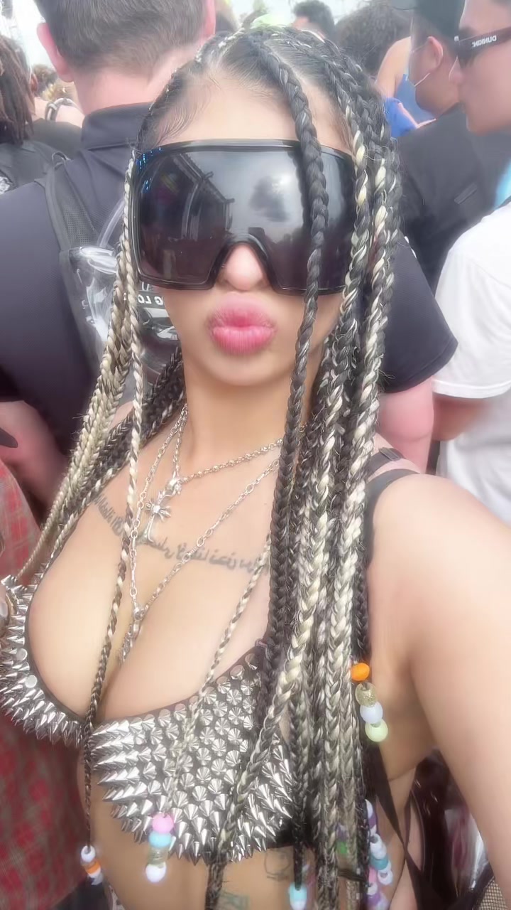 @teenx_babe00