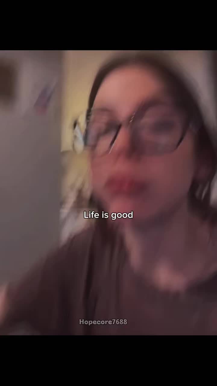 @ツ