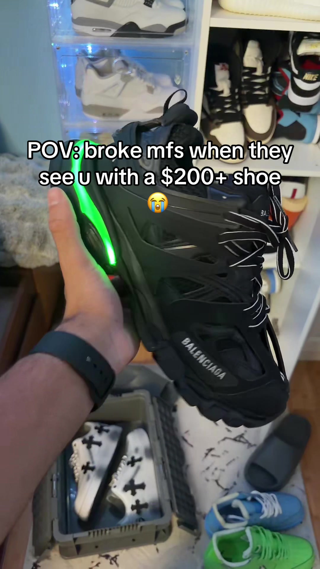 @Luh Sneakerhead