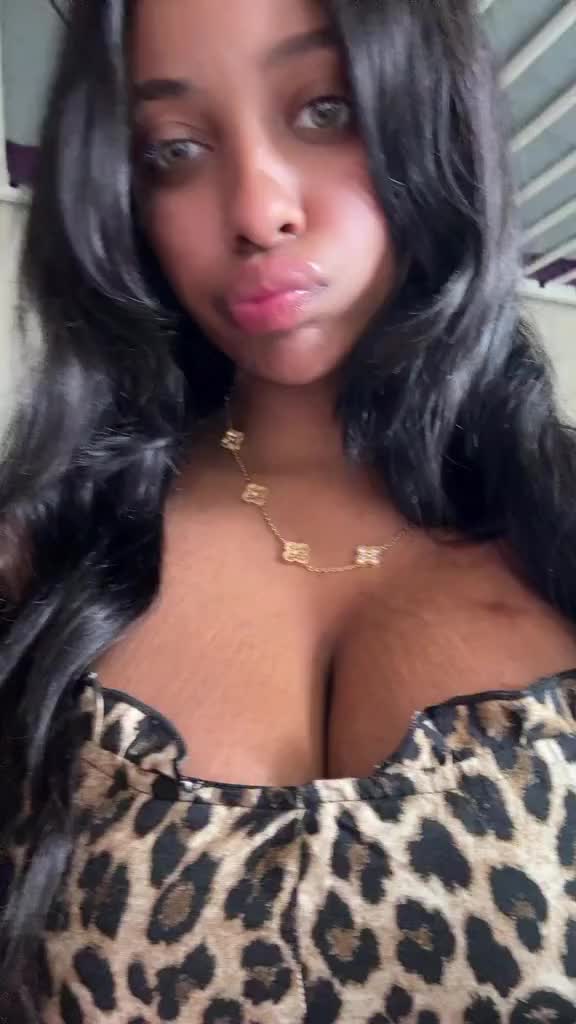 @Tendai 🦋
