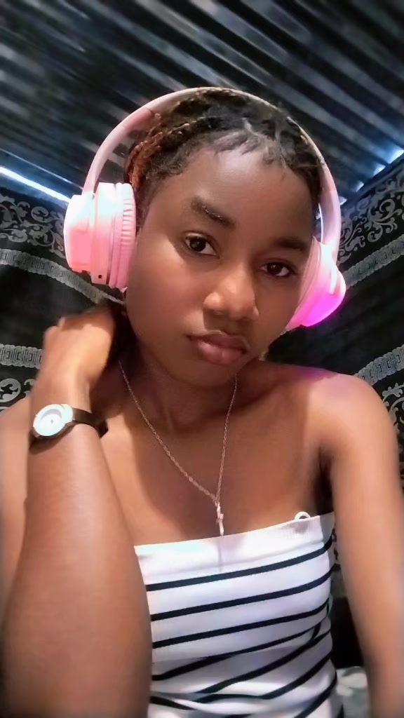 @Ms Getrud Nandi...🥰🫂