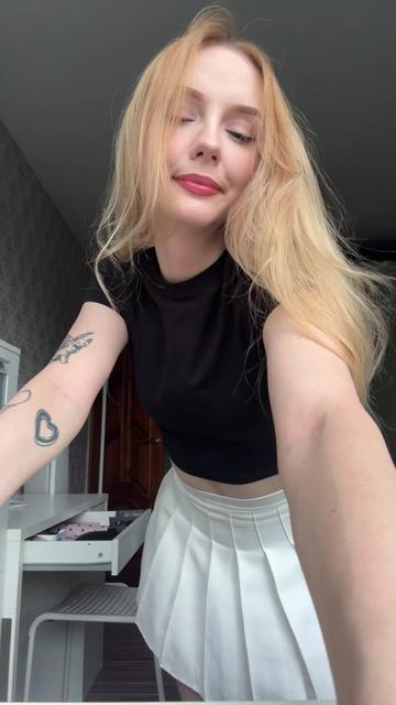 @Николь