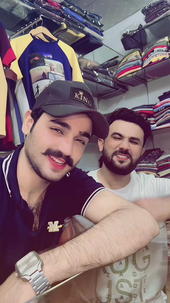 @⚜️جنيد_بھٽو⚜️