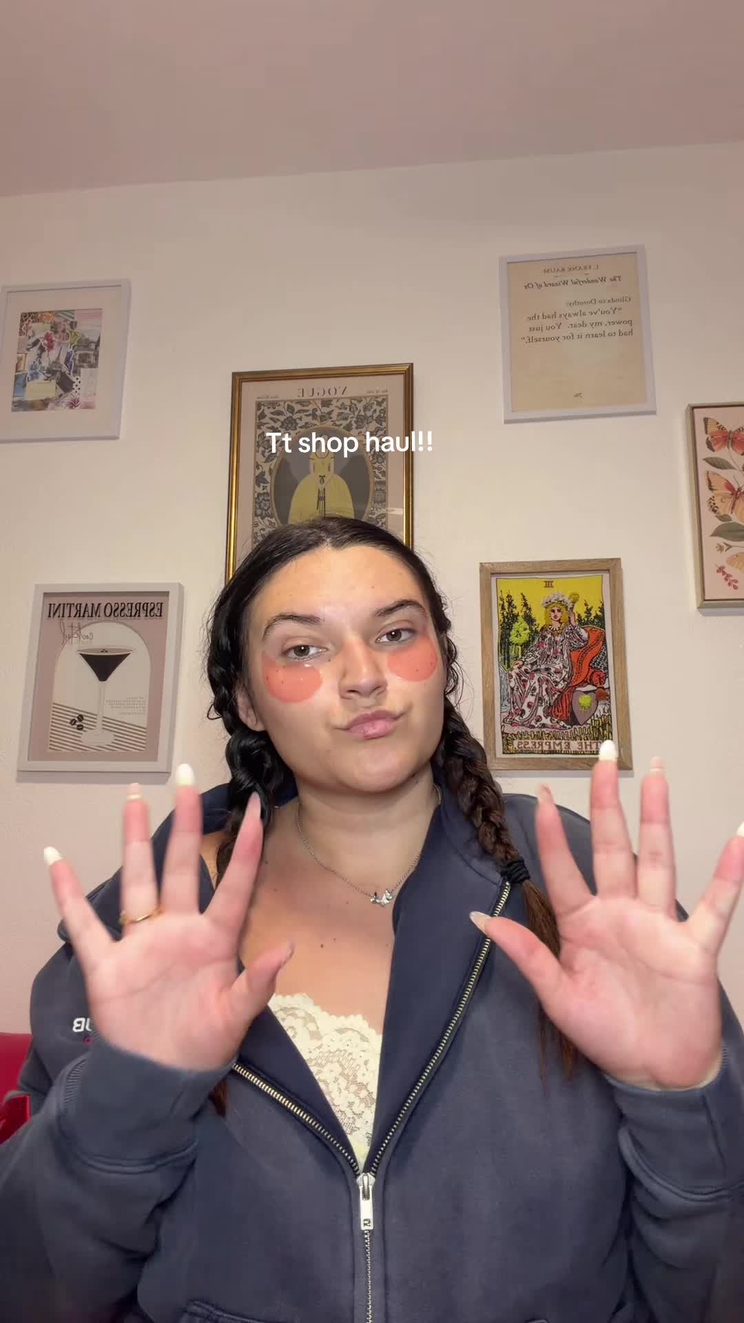 @Phoebe Jaclyn