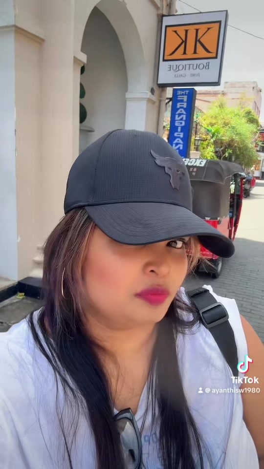 @Ayanthi🩷Travel 🧿Food🪬🧿✨
