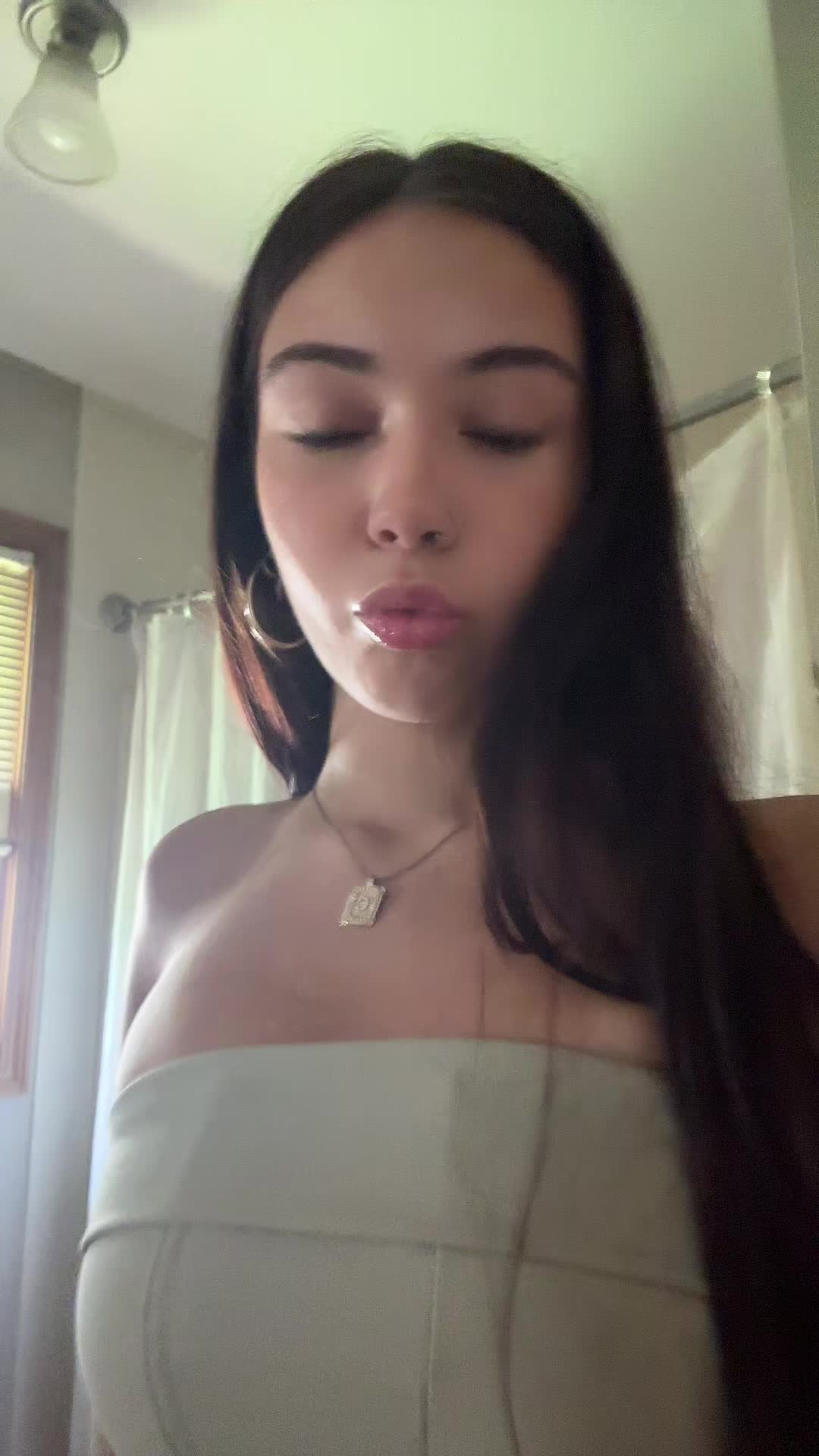 @chloe🫀