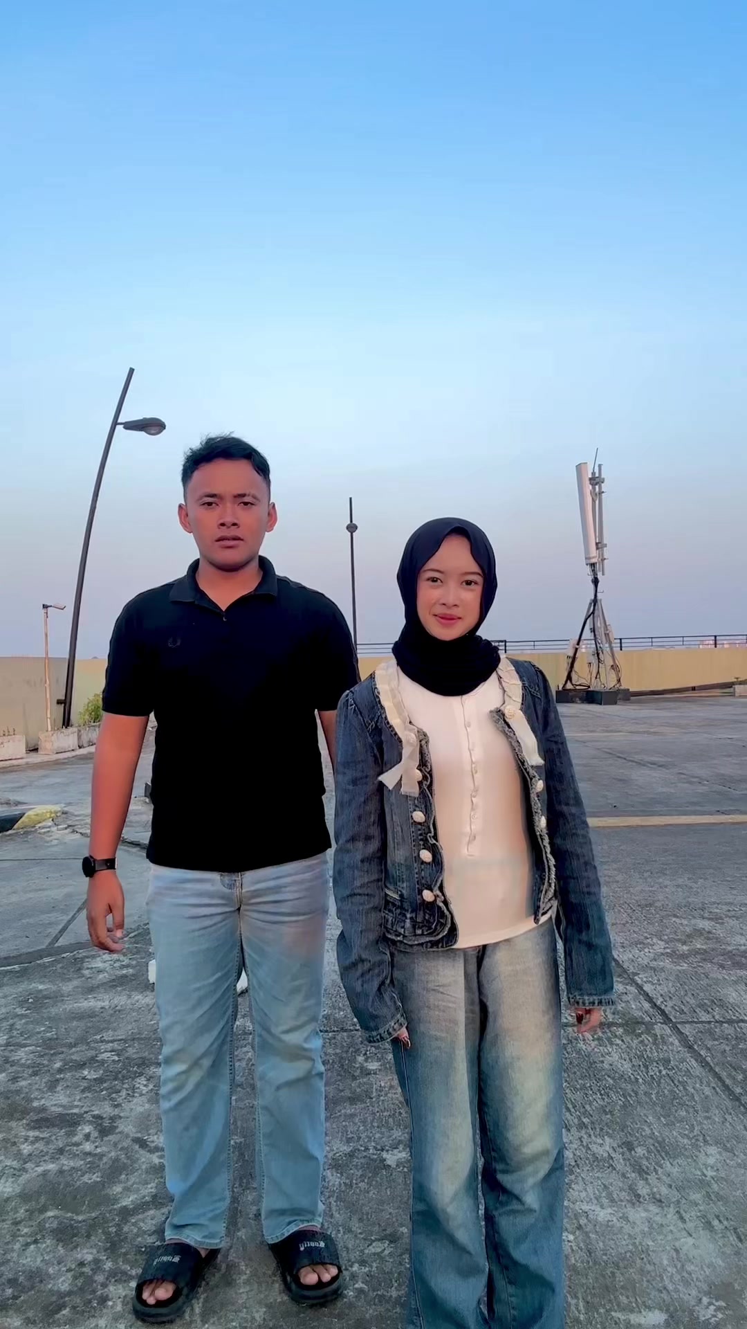 @yantoo & yantii 🫰🏻