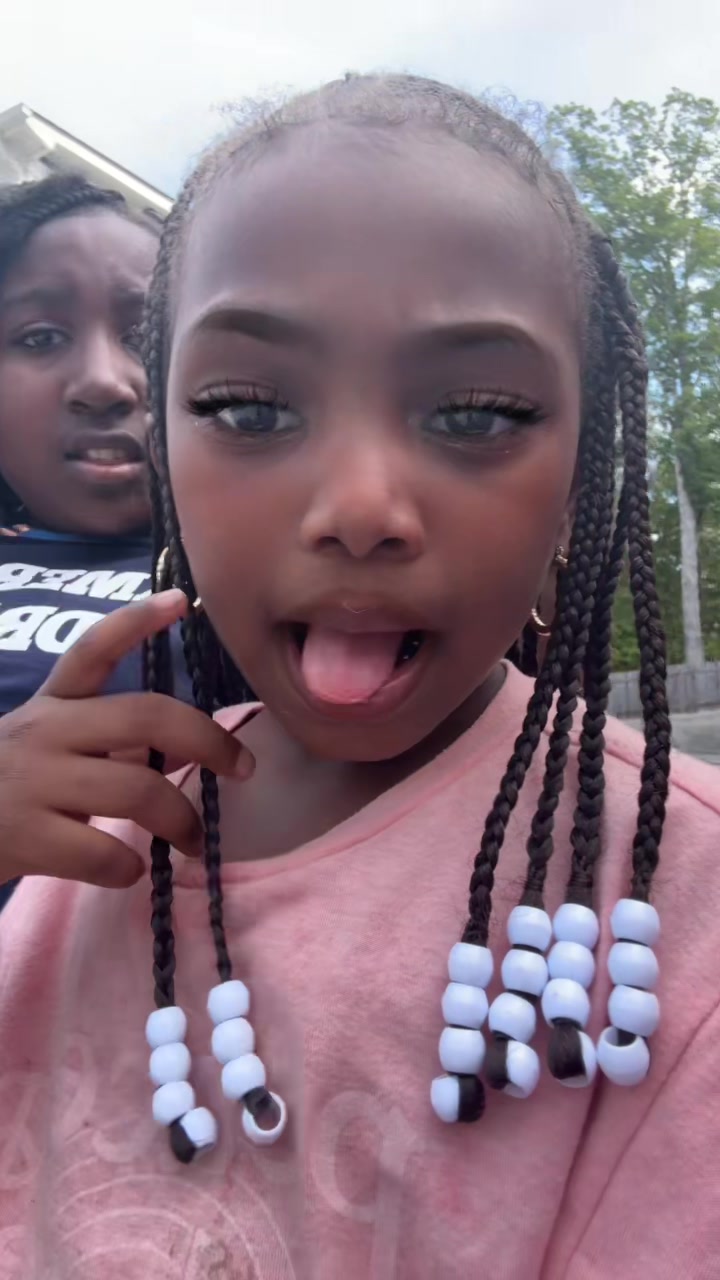 @Ariii