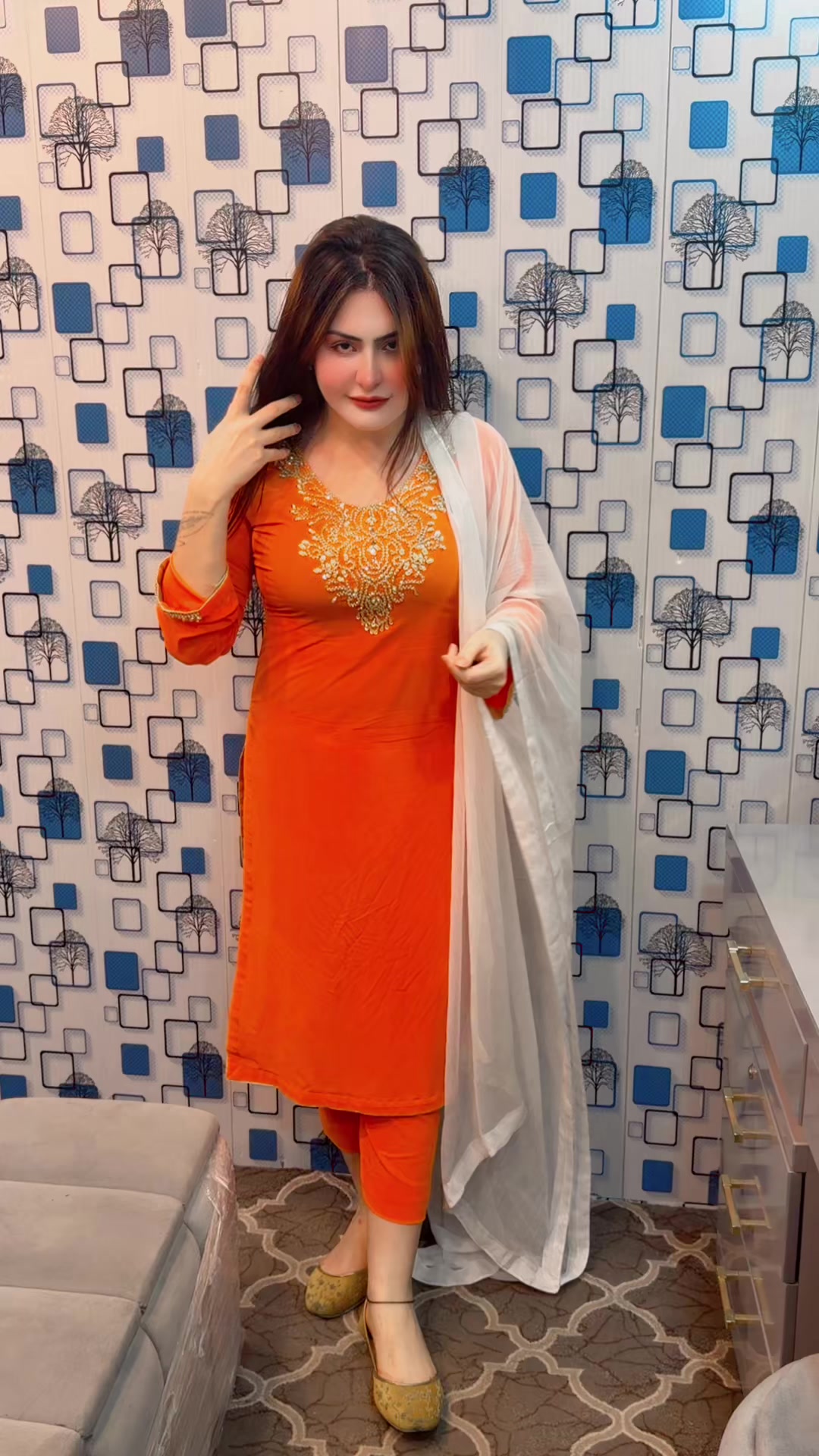 @Riya Khan34