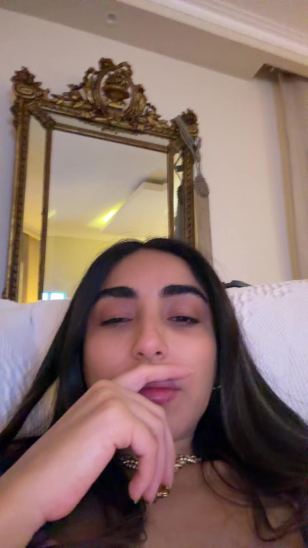 @jalouj