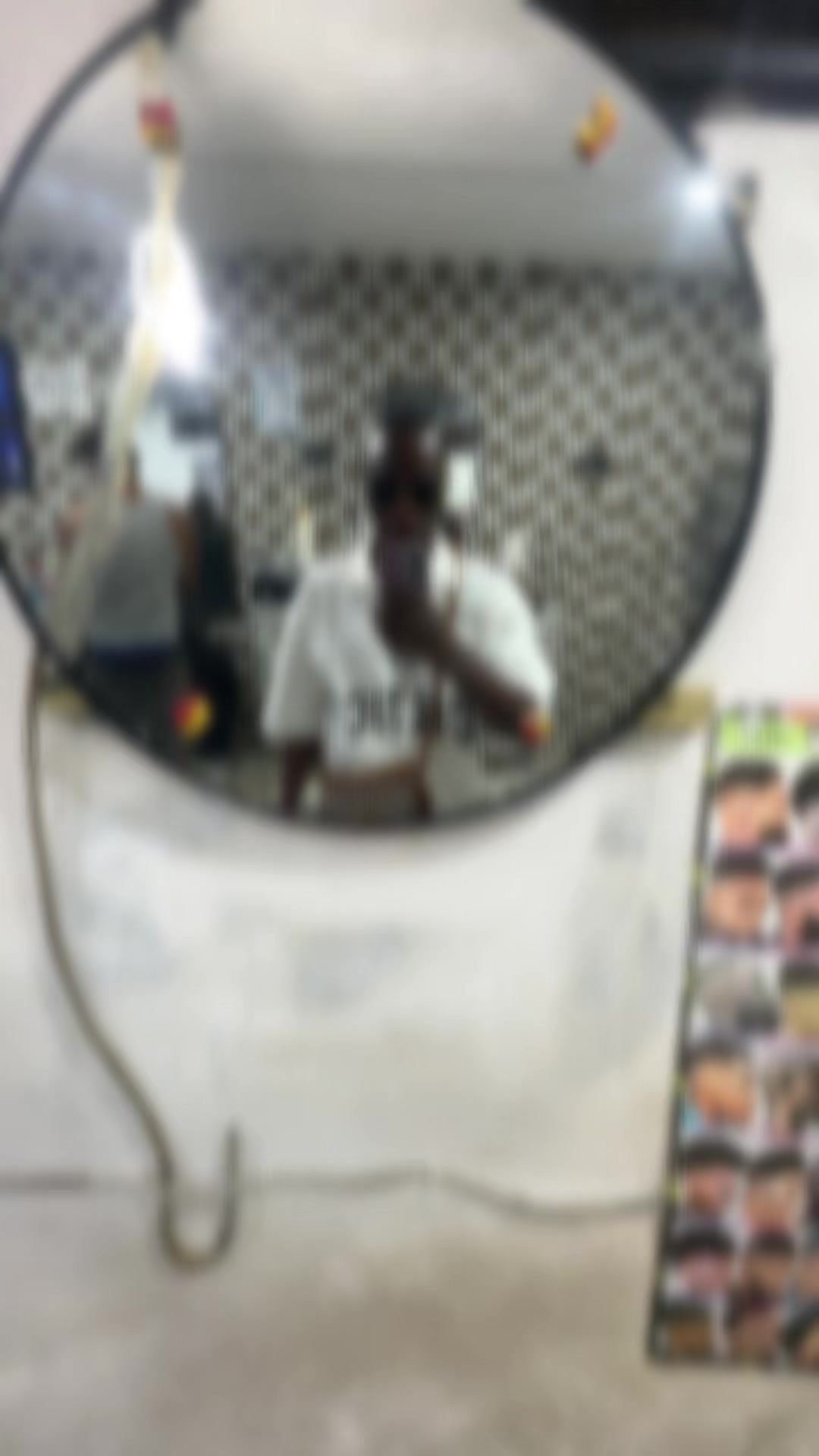 @Livingthing😶&zwj;🌫️🧖&zwj;♂️🧖&zwj;♂️