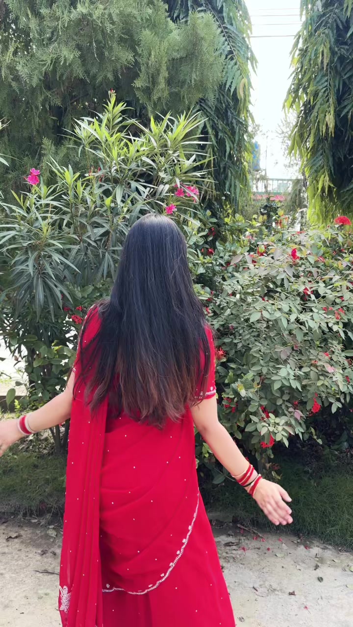 @AKRITI👑