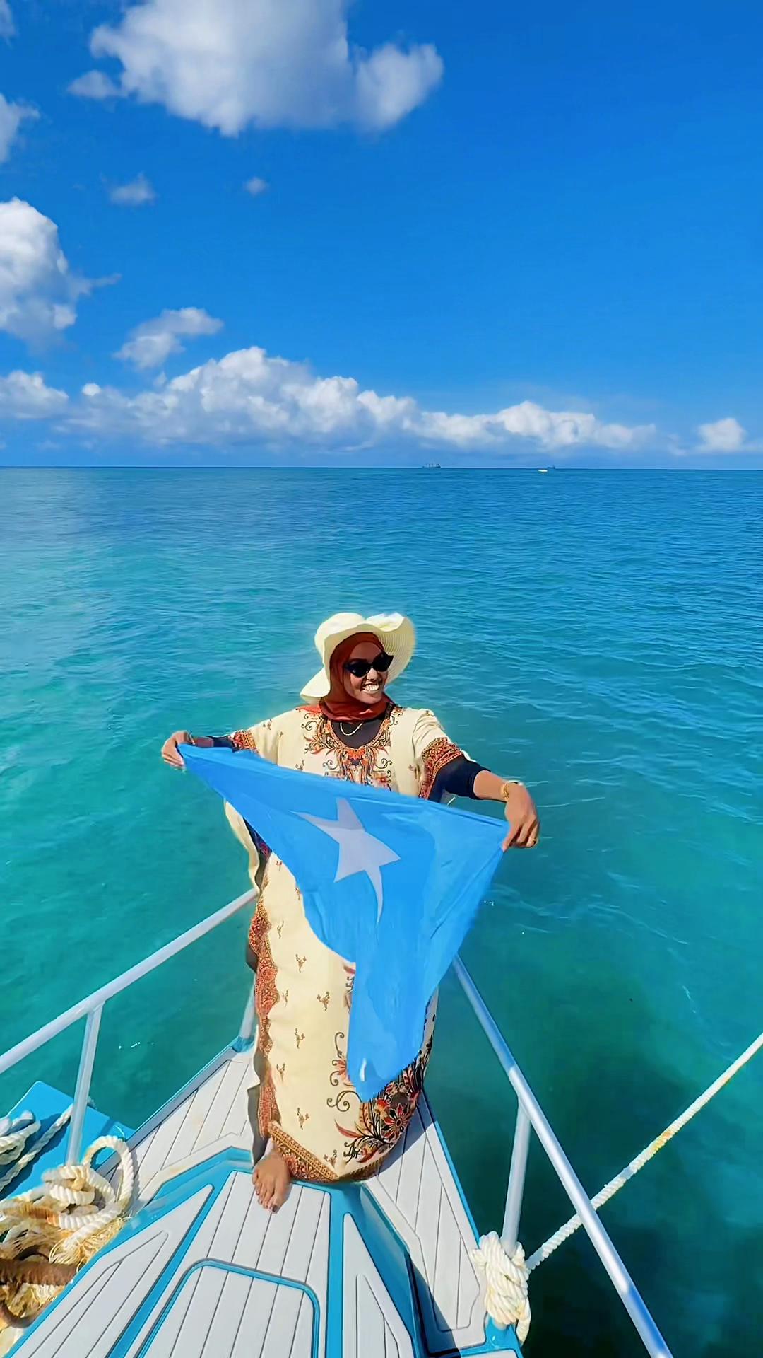 @Faatin Rooroow🎀🇸🇴