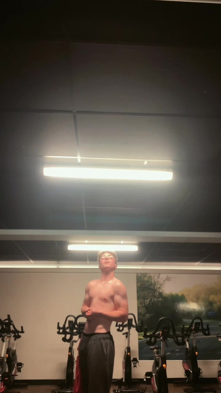 @Lynch lifts