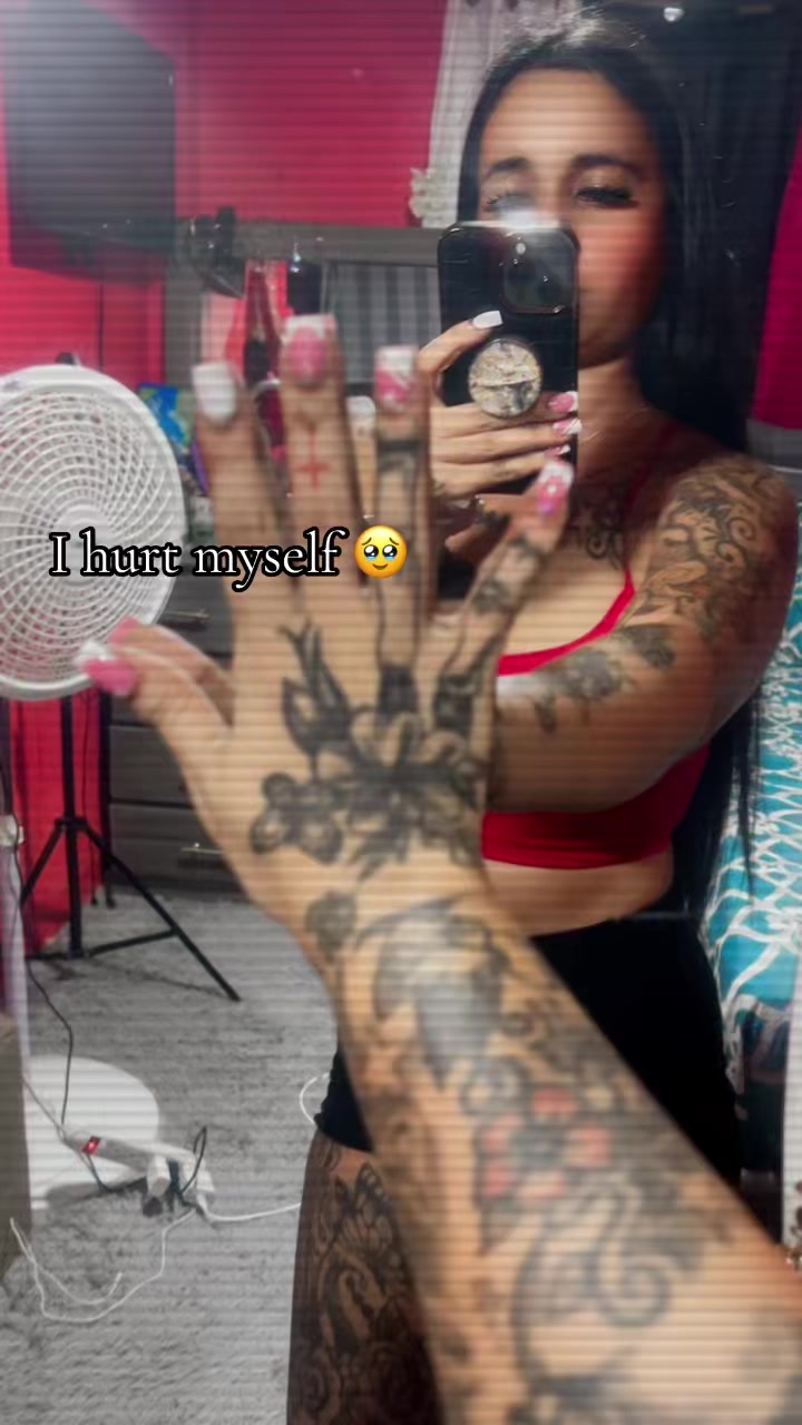 @Annabella🖤😉😈✨