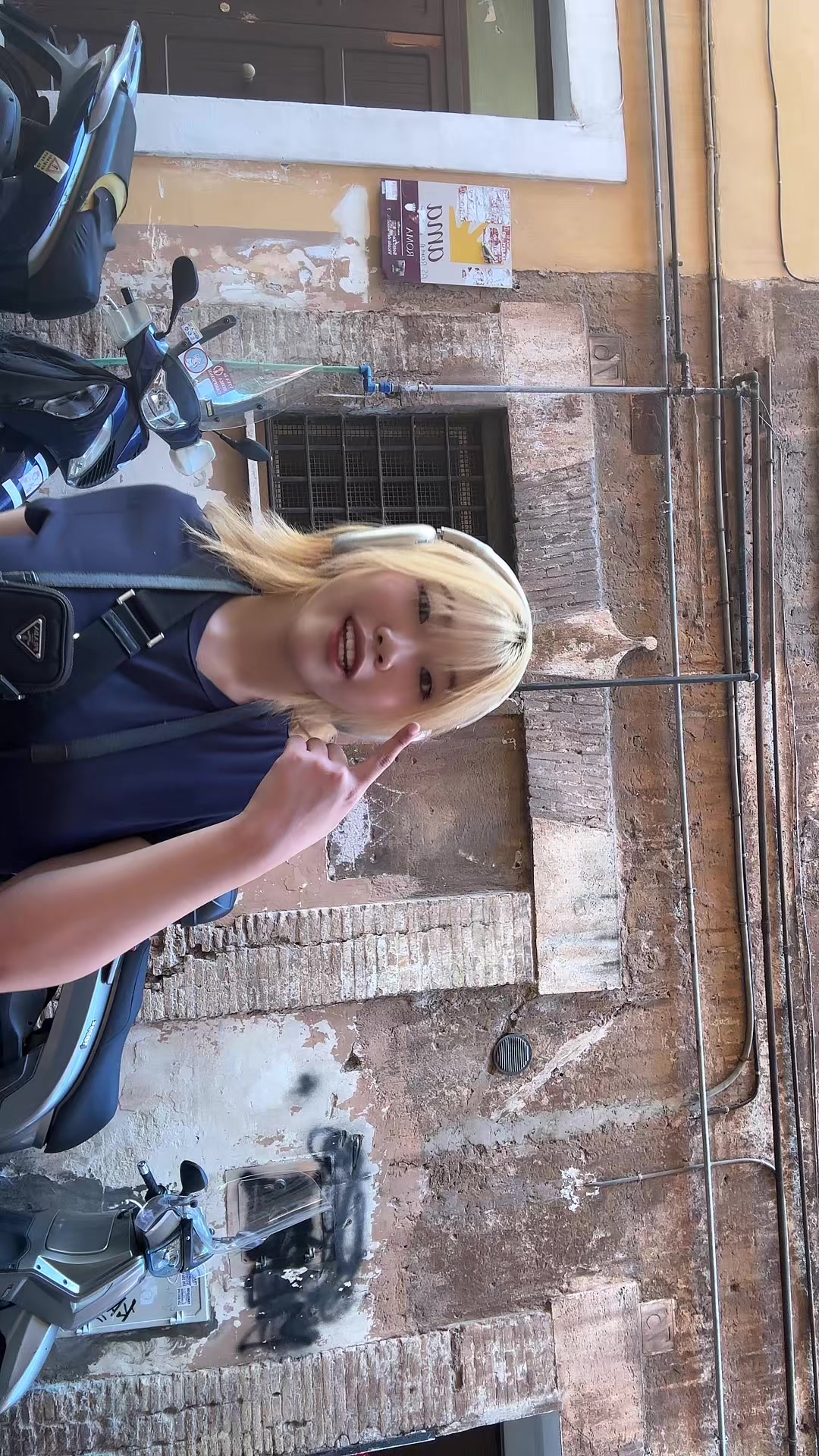 @Em có thai cứ khai anh là bố