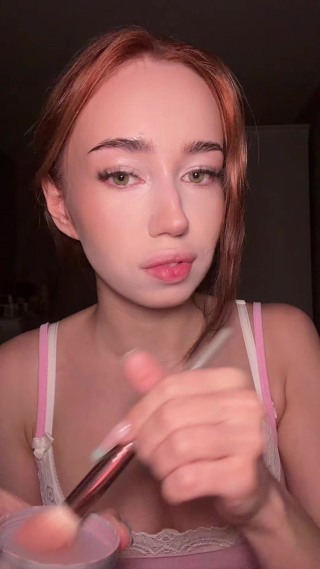 @аня anoharda