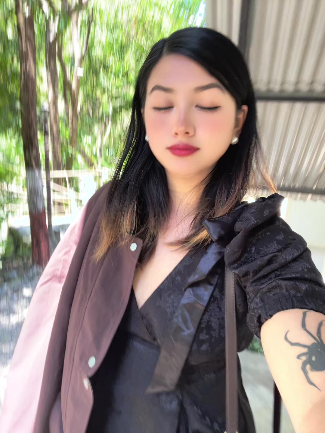 @🦋