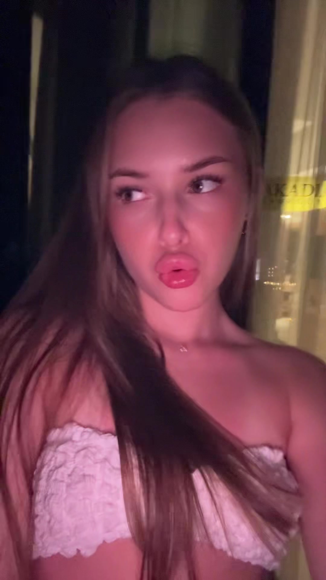 @мила