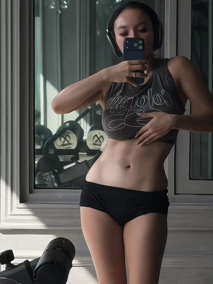 @skybluee