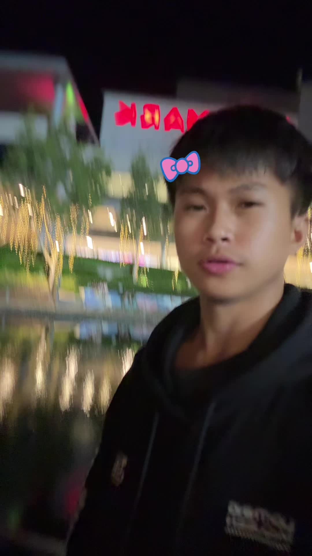 @Mr.Mwahh
