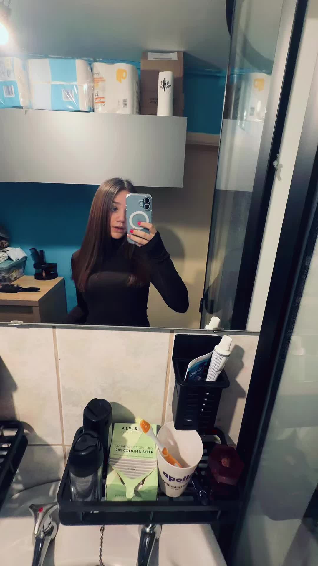 @uzerr.eloise’🪬🌺