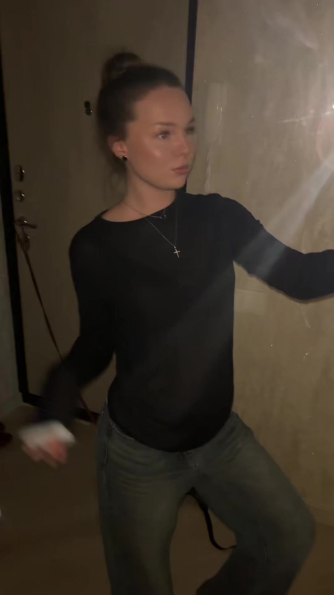 @М.